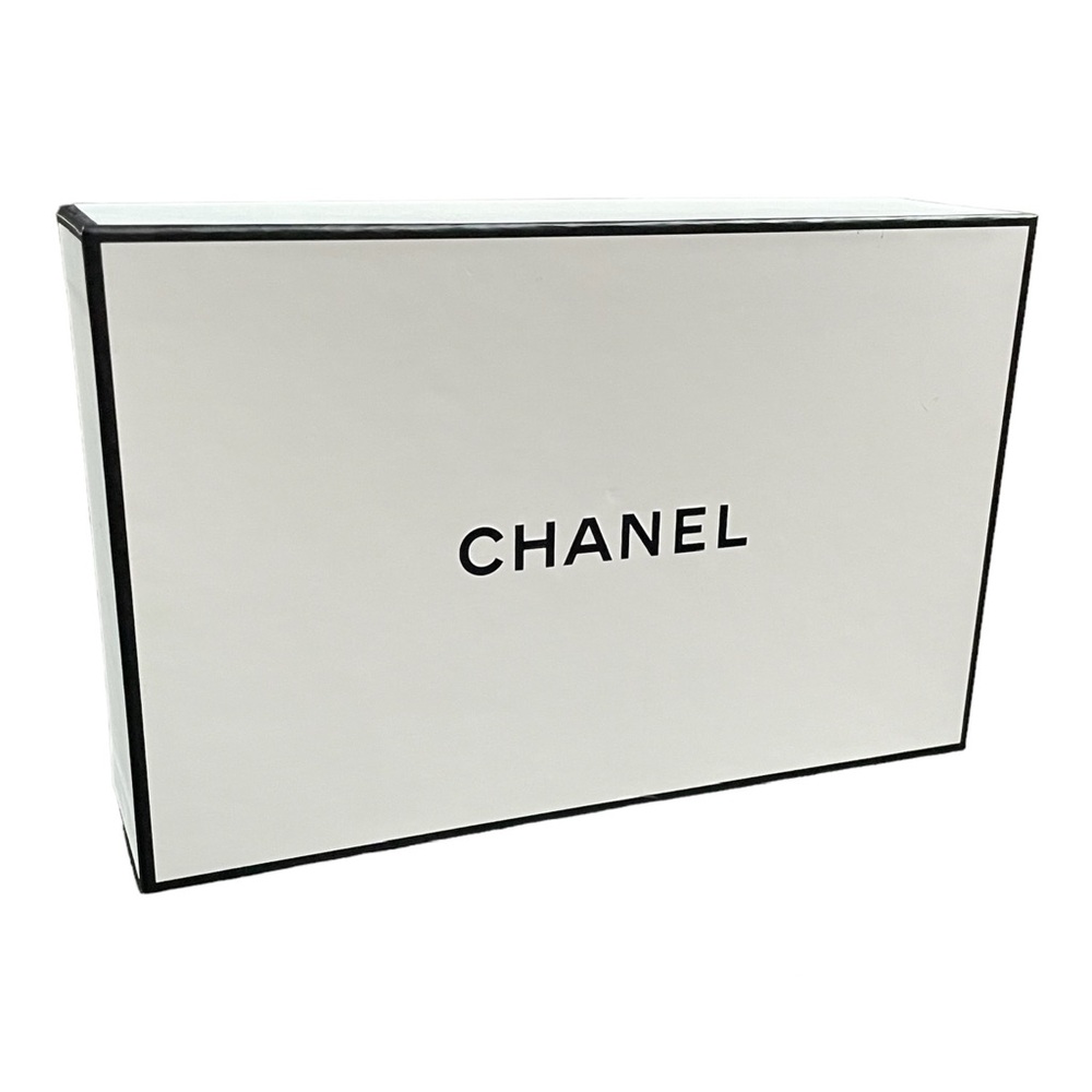 CHANEL White Black Box with Stuffing & Wrapping Paper - Picture 2 of 9